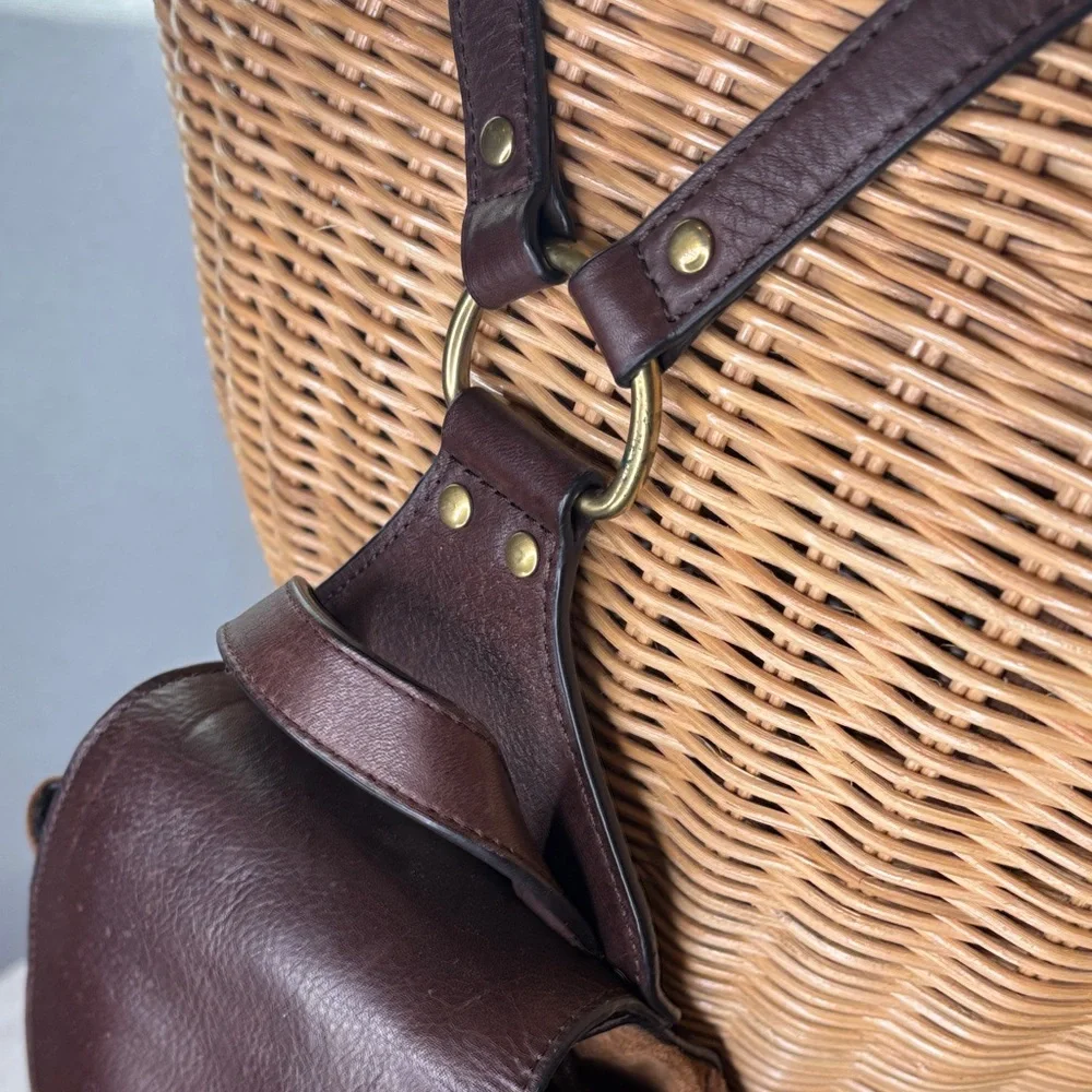 Frye Clara Fringed Brown Suede Shoulder Bag - Picture 5 of 10